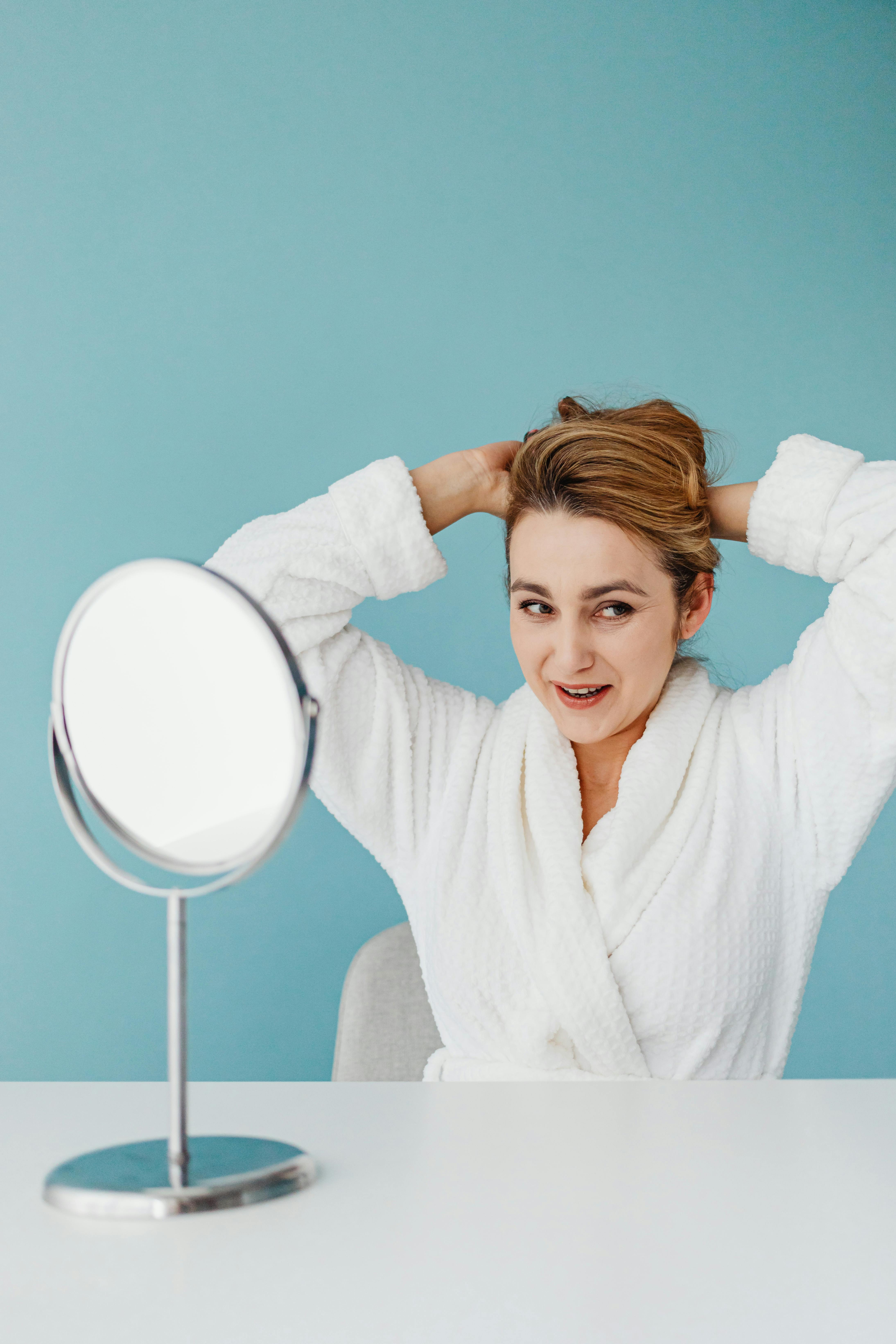 推荐电影海报背景图 3